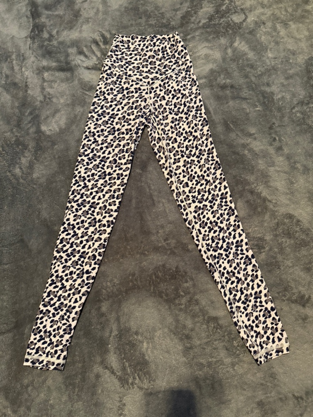 aerie Navy and Gray Leopard Print Leggings